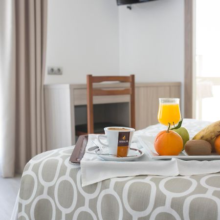 Hotel Olympia Ronda II إل بويغ المظهر الخارجي الصورة