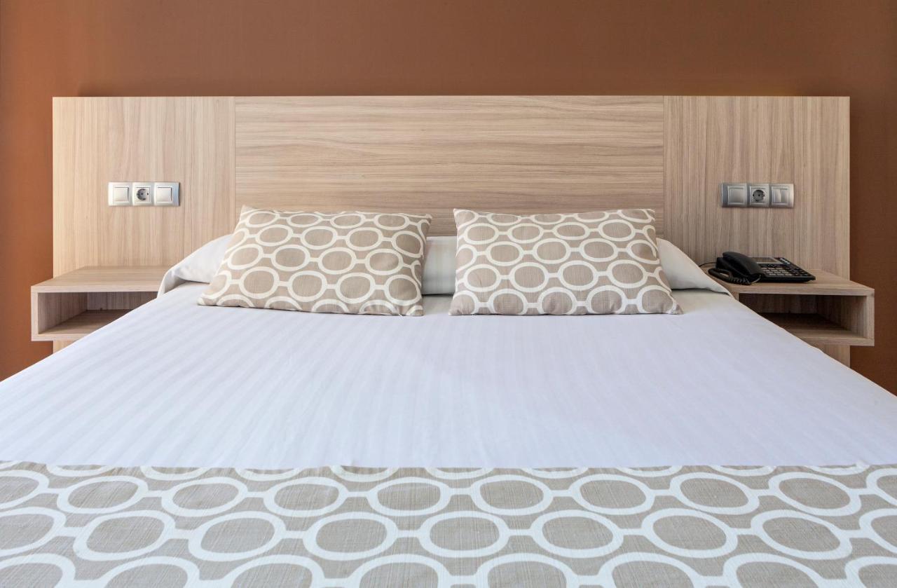 Hotel Olympia Ronda II إل بويغ المظهر الخارجي الصورة