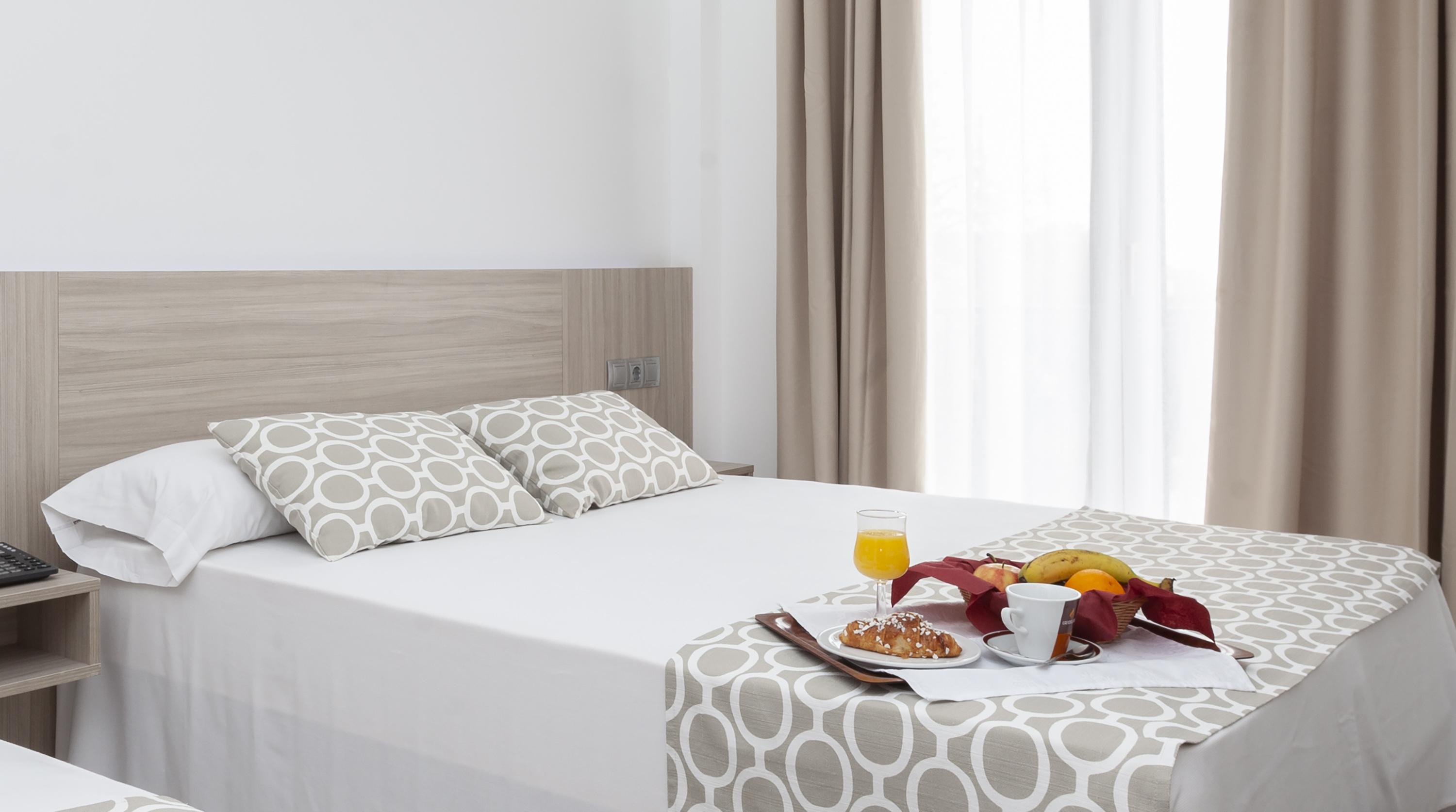 Hotel Olympia Ronda II إل بويغ المظهر الخارجي الصورة